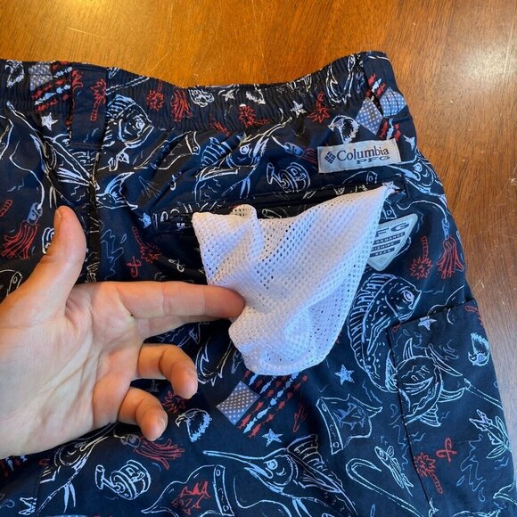 Columbia PFG Pull On Swim Trunks Mesh Liner Mens M Patriotic Performance Navy - Picture 7 of 14